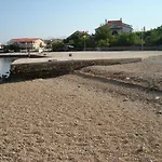 Διαμέρισμα With Parking Space - 18541 Vir