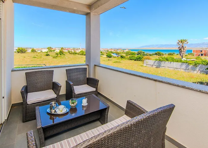 アパート With Parking Space - 18541