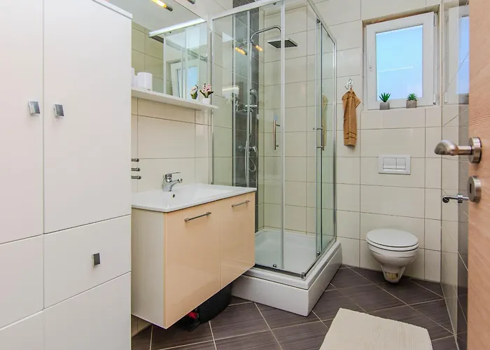 アパート With Parking Space - 18541 ヴィル