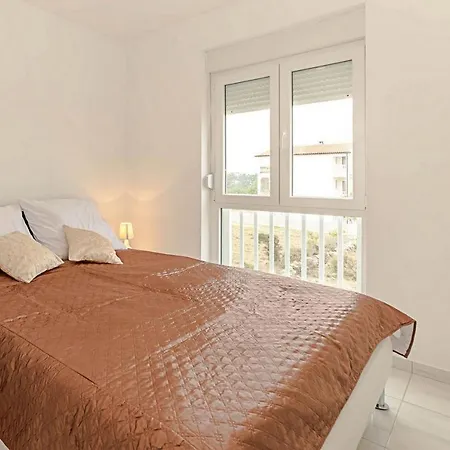 With A Parking Space - 18541 Apartment Vir
